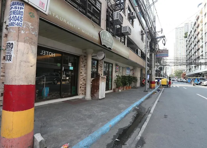 Oyo 419 La Scala Residences ホテル
