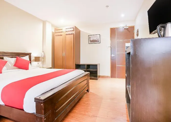 ホテル Oyo 419 La Scala Residences 2*